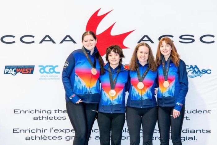 Lauren Cochrane with her PACWEST teammates