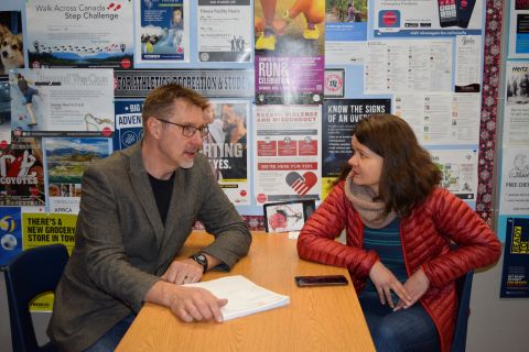 Ed Henczel and Raluca Fratiloiu