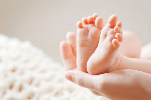 newborn feet