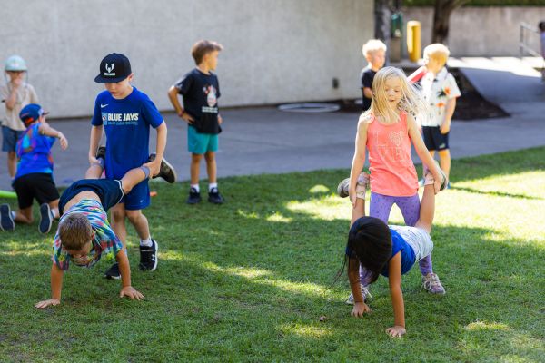 Human wheelbarrow race