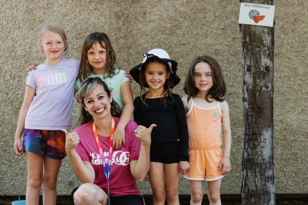 Nikki w/ Cheer girls 