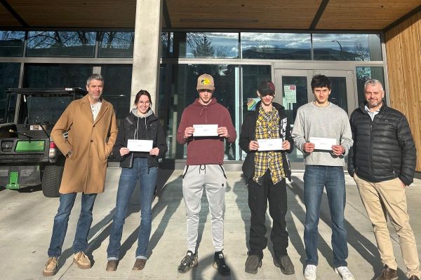 Trades students and Highstreet Ventures representatives