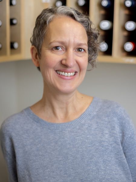 Sonja Lloyd headshot