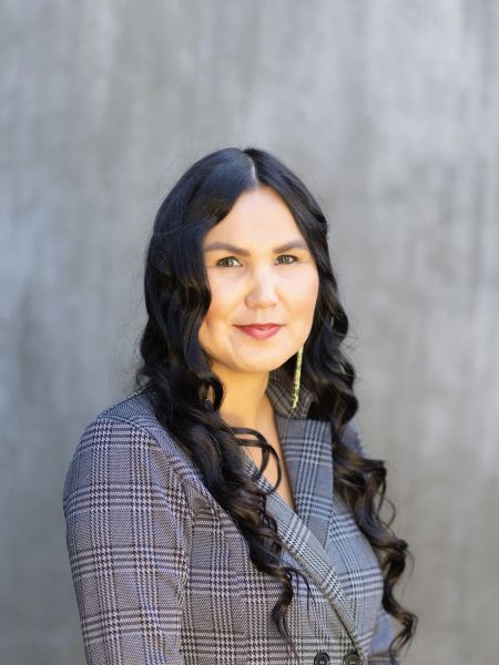 Photo of Andrea Alexander right side angled toward camera