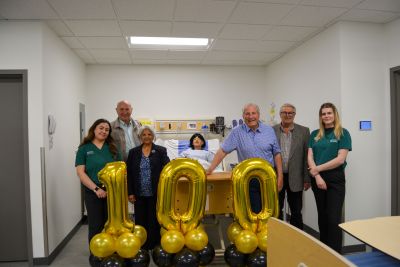 Thorpes and their friends (Bruce Hallquist and Orv Robson) along with OC students Angelina Sebastian and Keira Chevallier in the newly renovated Health Lab.