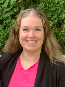 Headshot of instructor Elizabeth Hernandez