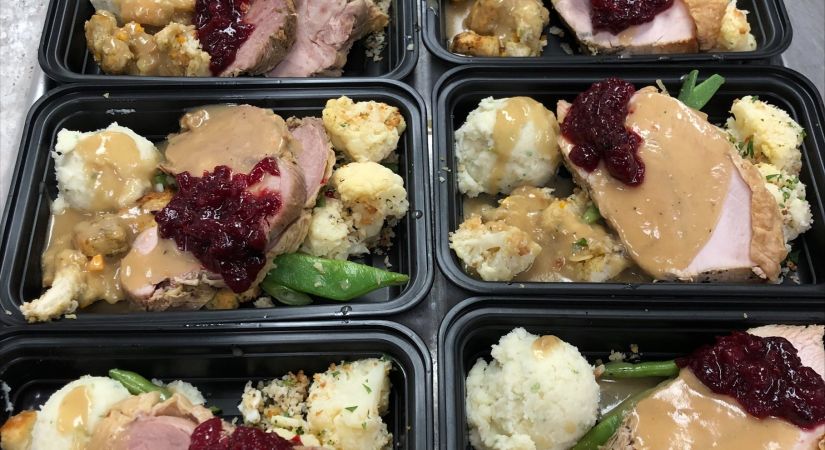 OC Serves Up Thanksgiving dinner