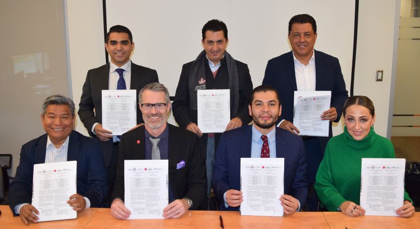 A photo of the dignitaries showing their signed MOU's.