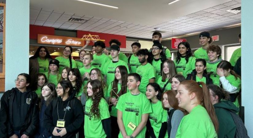 group photo with many participants at the 2023 Spaghetti Bridge Building Contest