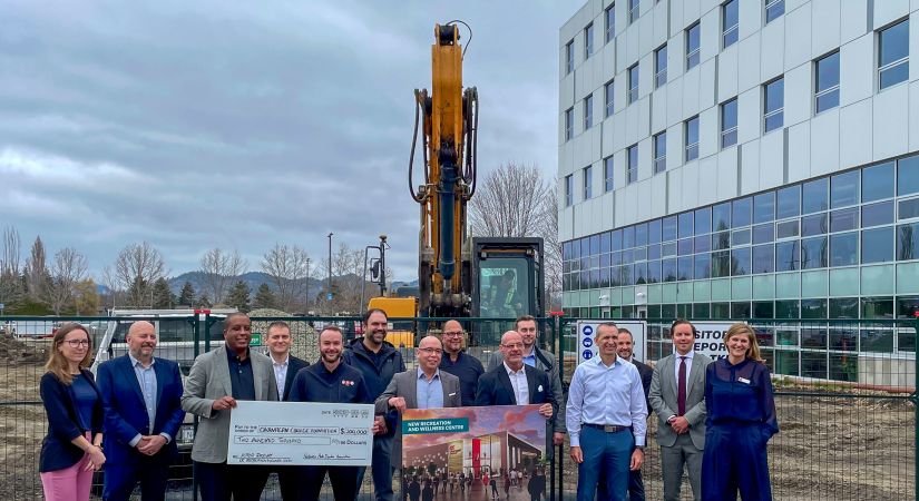 KADA association members present a $200,000 cheque to the OC Foundation