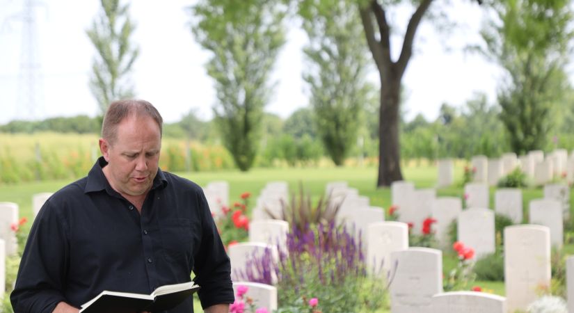 Major Jim Woods explains the significance of the Ravenna War Cemetery to the BCD.