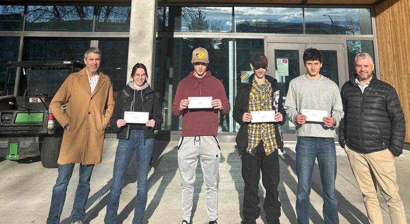 Trades students and Highstreet Ventures representatives